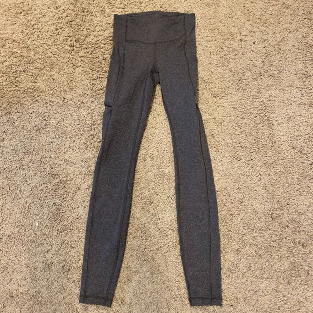 Grey Lululemon leggings